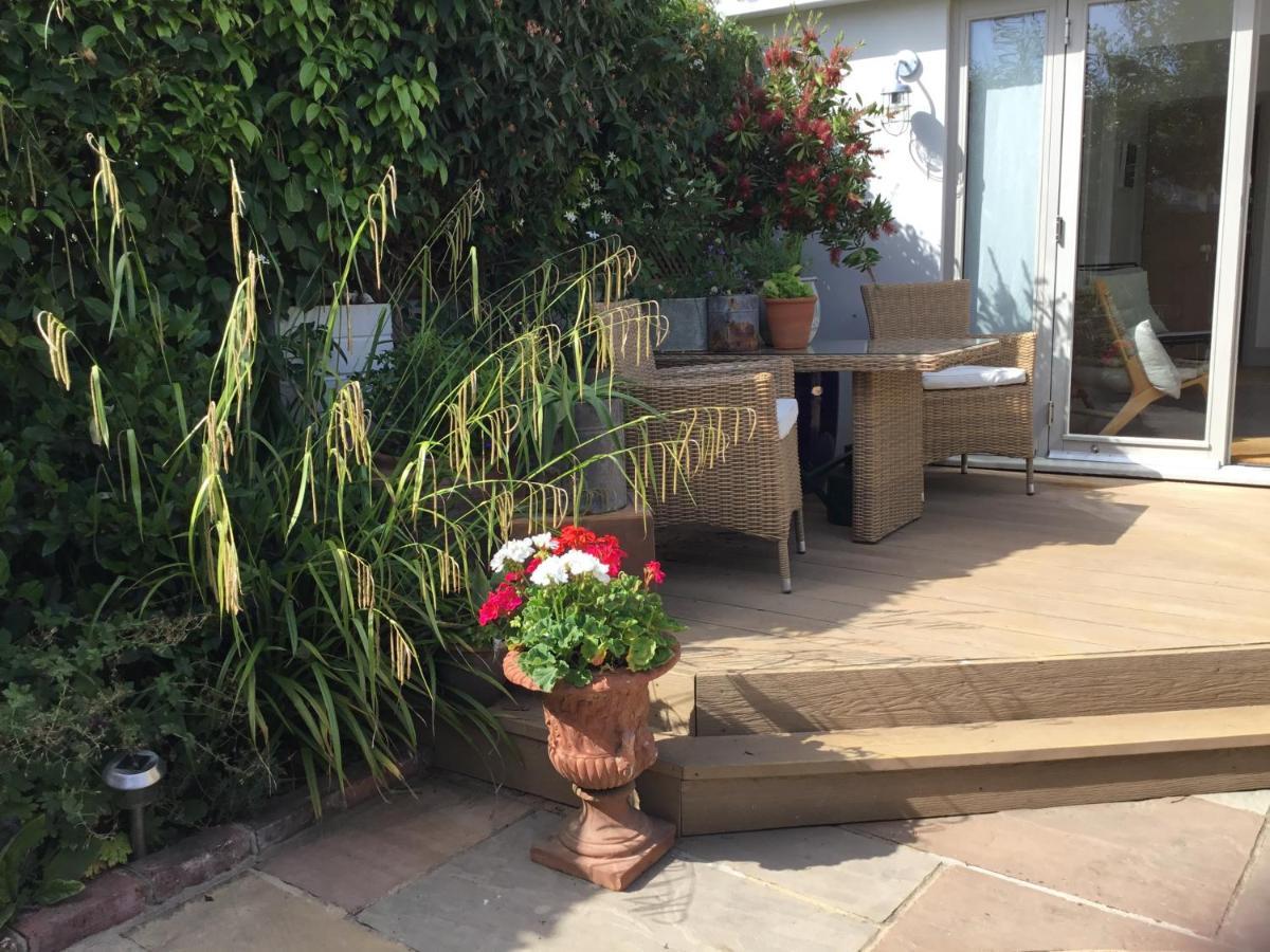 Number 19 B&B Chichester Esterno foto